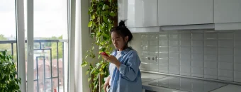 Как работают водоотталкивающие пропитки — реально ли нужно
